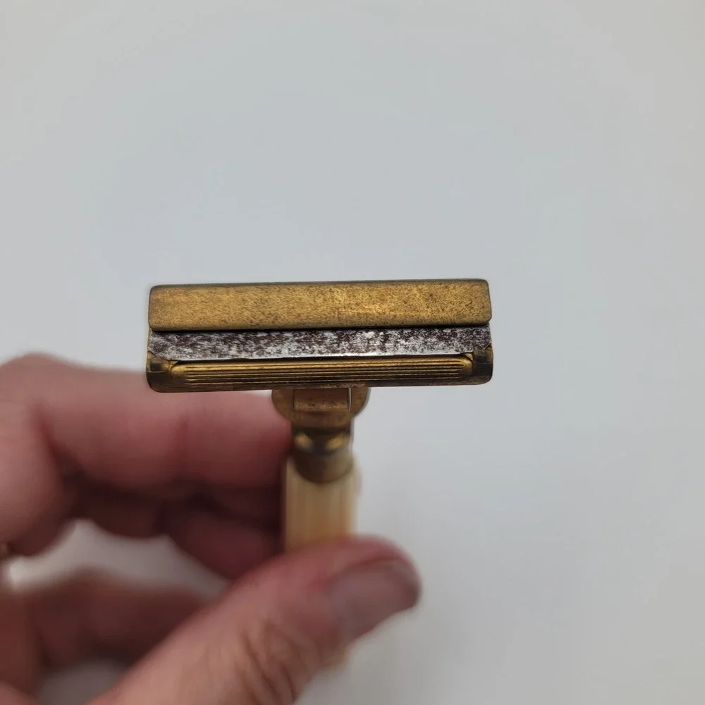 Vintage Schick Eversharp Injector Razors Set of 2 Amber Cream Bakelite Handles